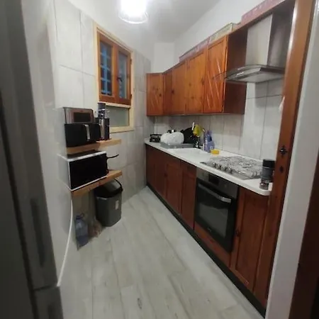 Cosy Flat Next To