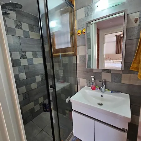 Daire Cosy Flat Next To