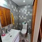 Cosy Flat Next To